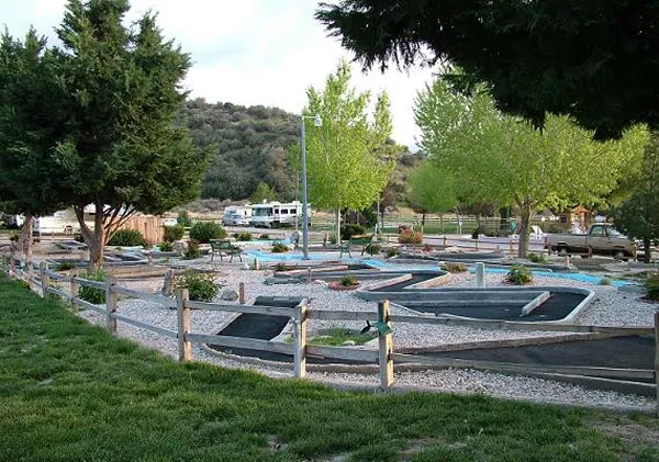 pyramid-lake-rv-resort-gorman-bgywo