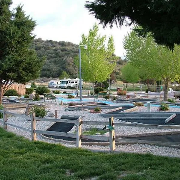 pyramid-lake-rv-resort-gorman-bgywo