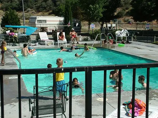 pyramid-lake-rv-resort-gorman-caqop
