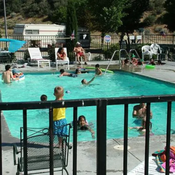 pyramid-lake-rv-resort-gorman-caqop