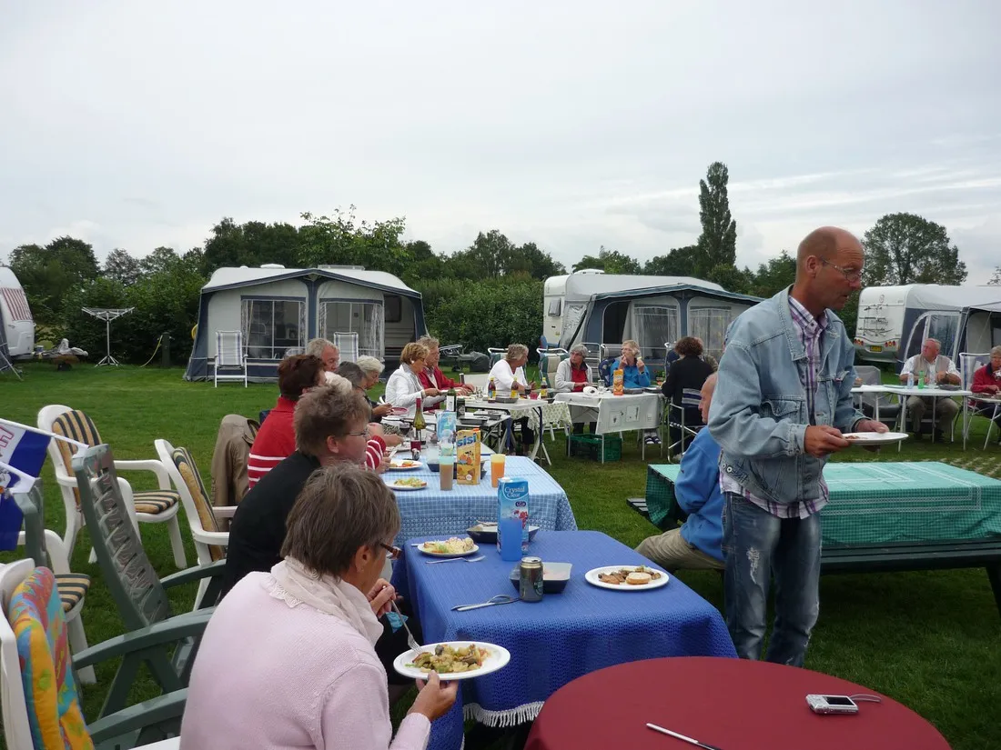 minicamping-t-vemdebroek-epe-waioi