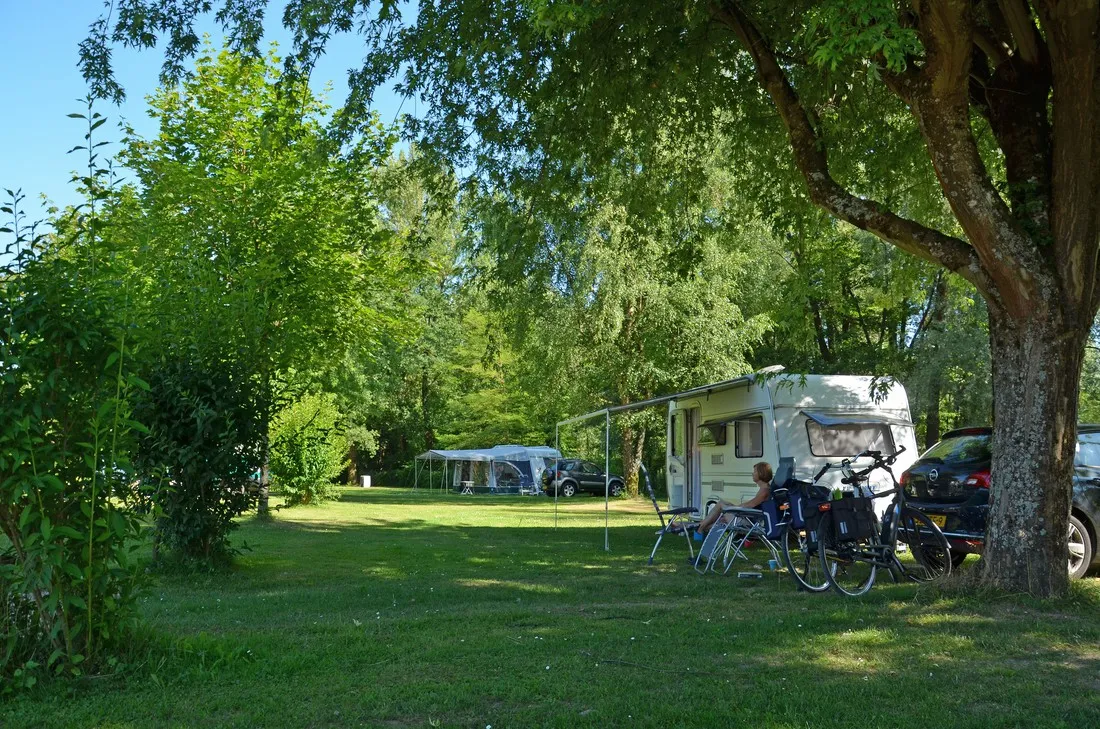les-bords-du-guiers-st-genix-sur-guiers-5okvf
