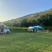 purple-eye-estate-camp-winery-jokas-daniovgrad-zgmnz