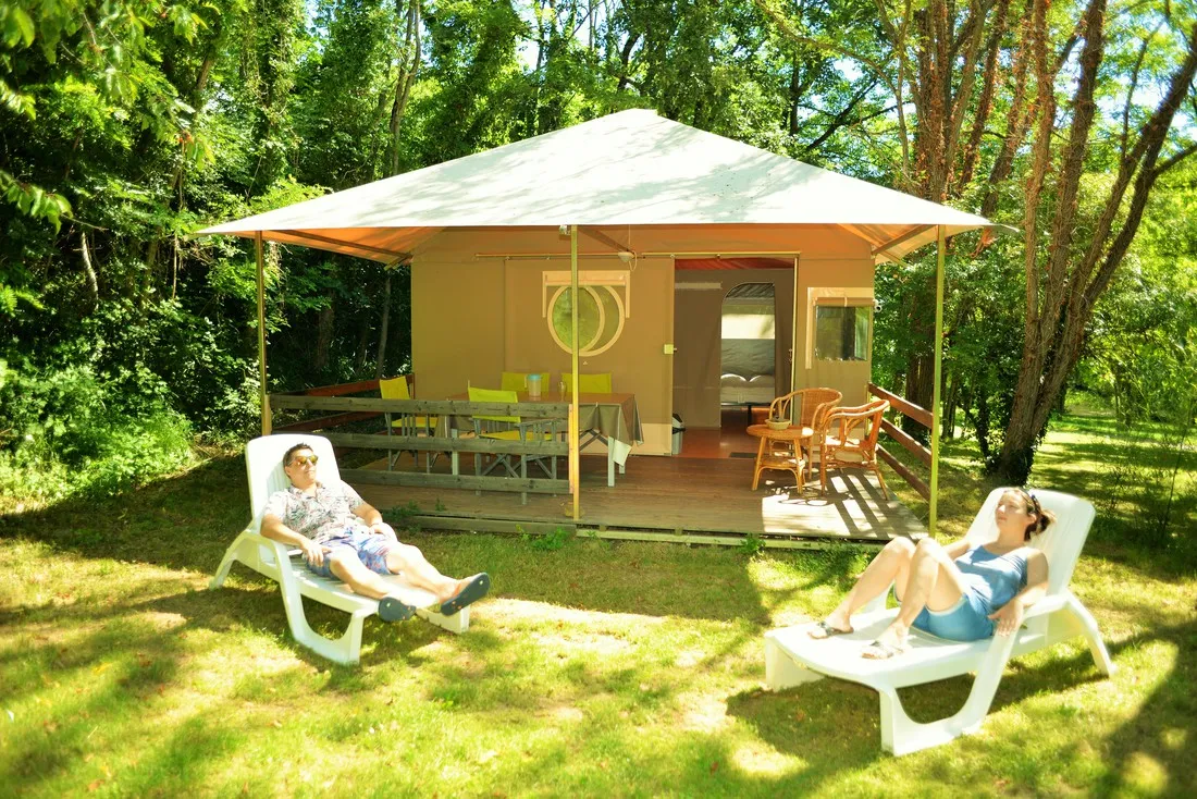 coeur-dardeche-les-ollieres-sur-eyrieux-ardeche-i4mw9