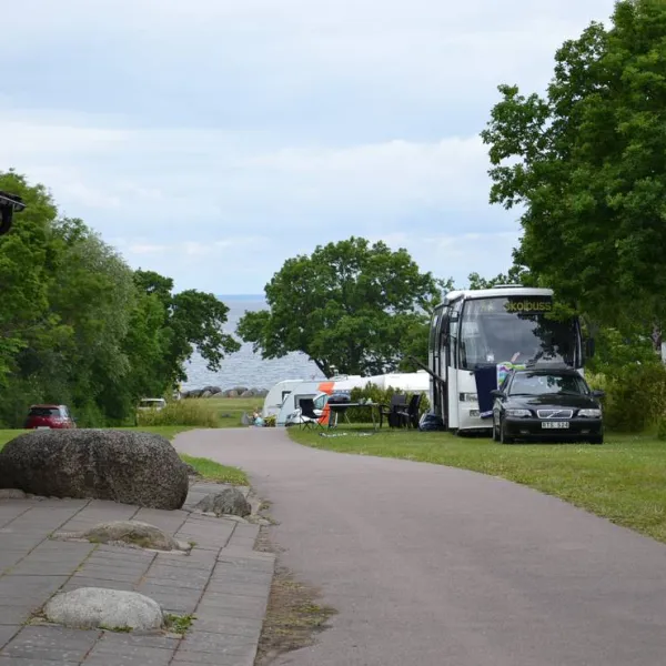 lundegard-camping-stugby-kopingsvik-cgwzh