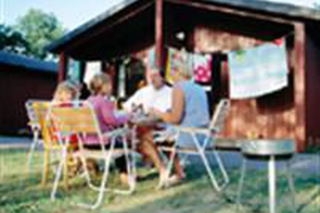 lundegard-camping-stugby-kopingsvik-qqkrv