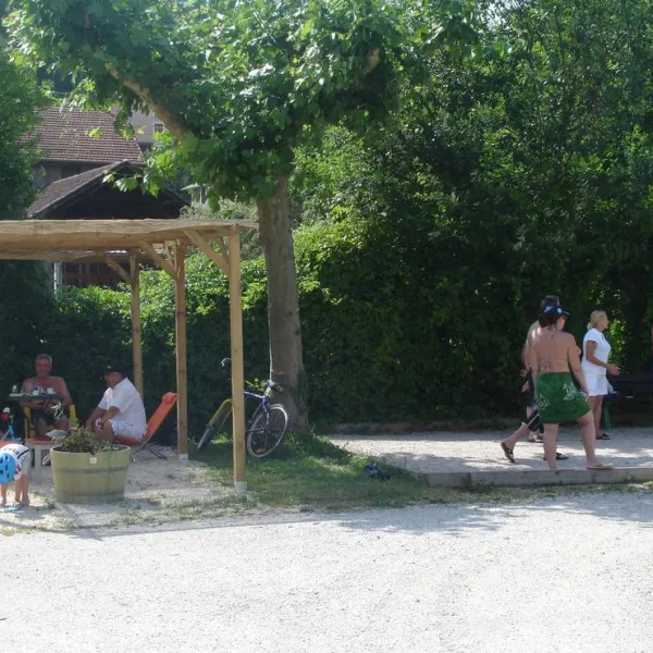 camping-les-platanes-charavines-jpxvj