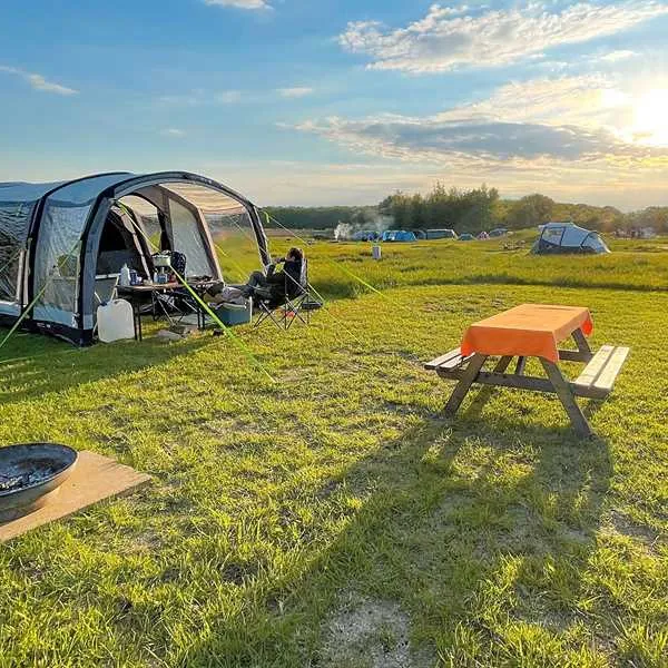 Walltree House Camping