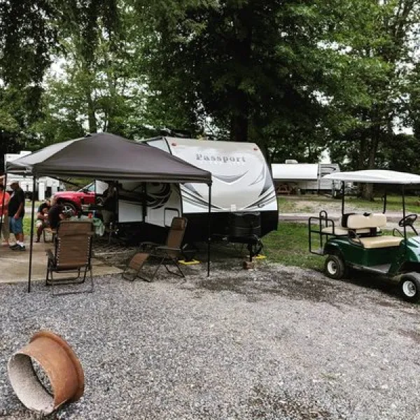splash-magic-campground-northumberland-lflqr