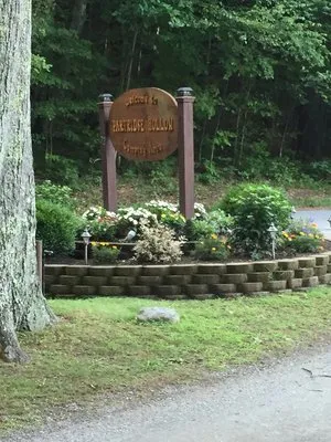partridge-hollow-campground-monson-myr0o