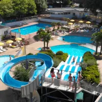 iris-parc-le-ty-nadan-locunole-6di9n