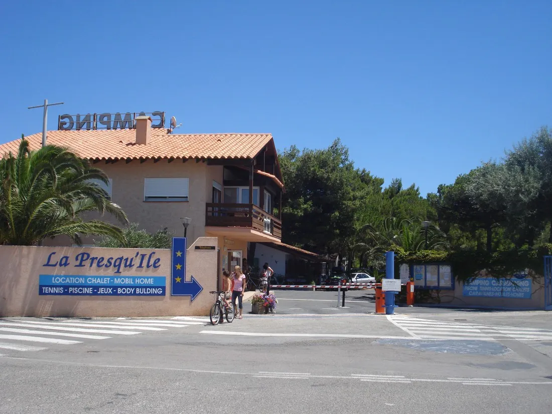 la-presquile-le-barcares-port-barcares-vwgh4