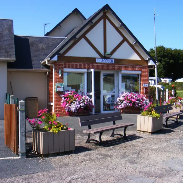 municipal-des-chevalliers-houlgate-calvados-f3lb4