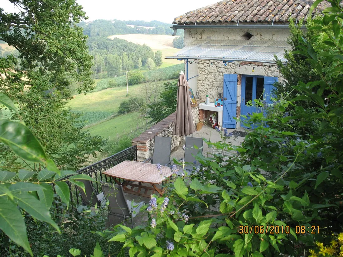 le-domaine-du-chasselas-gites-castelsagrat-miowf
