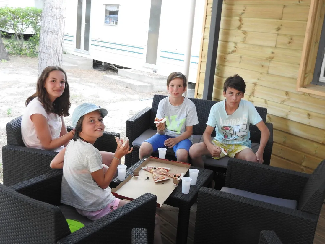 fagamis-st-genis-des-fontaines-iqxku