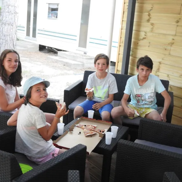 fagamis-st-genis-des-fontaines-iqxku