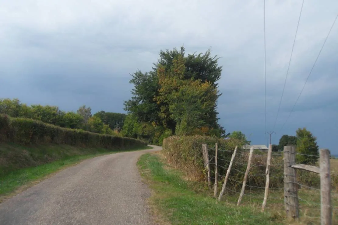 le-chaumont-camping-rural-de-collardey-claude-le-val-st-eloi-l6vbs