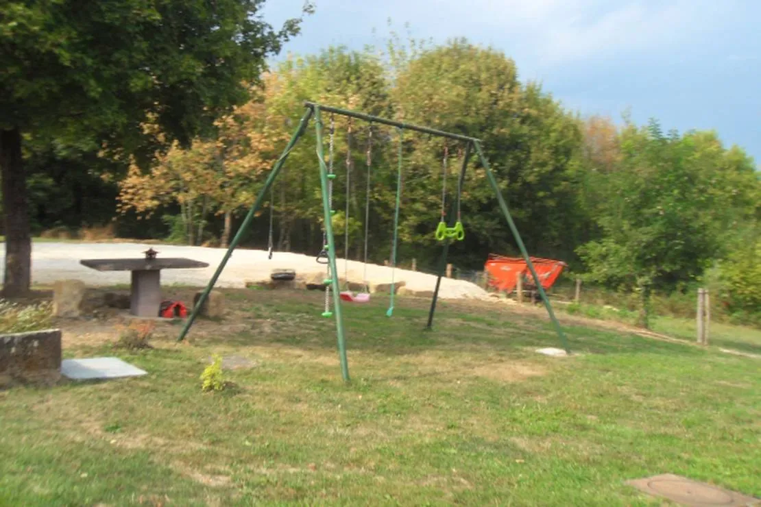 le-chaumont-camping-rural-de-collardey-claude-le-val-st-eloi-topf1
