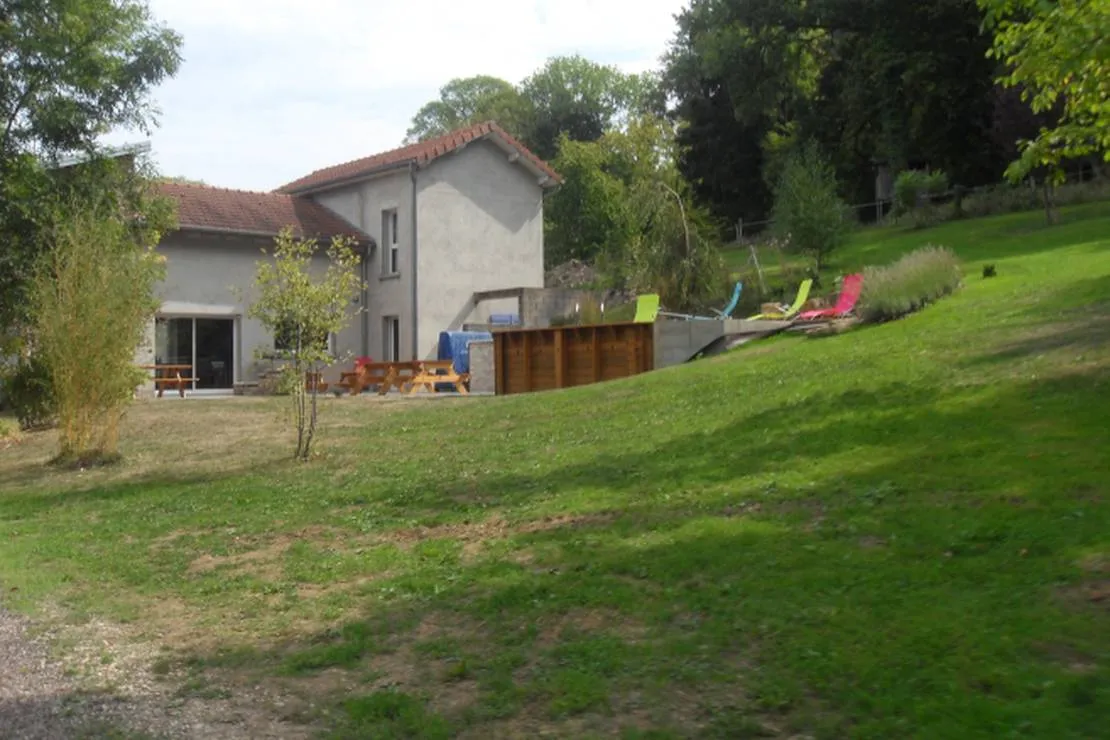 le-chaumont-camping-rural-de-collardey-claude-le-val-st-eloi-ux0ym