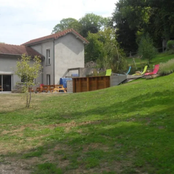 le-chaumont-camping-rural-de-collardey-claude-le-val-st-eloi-ux0ym