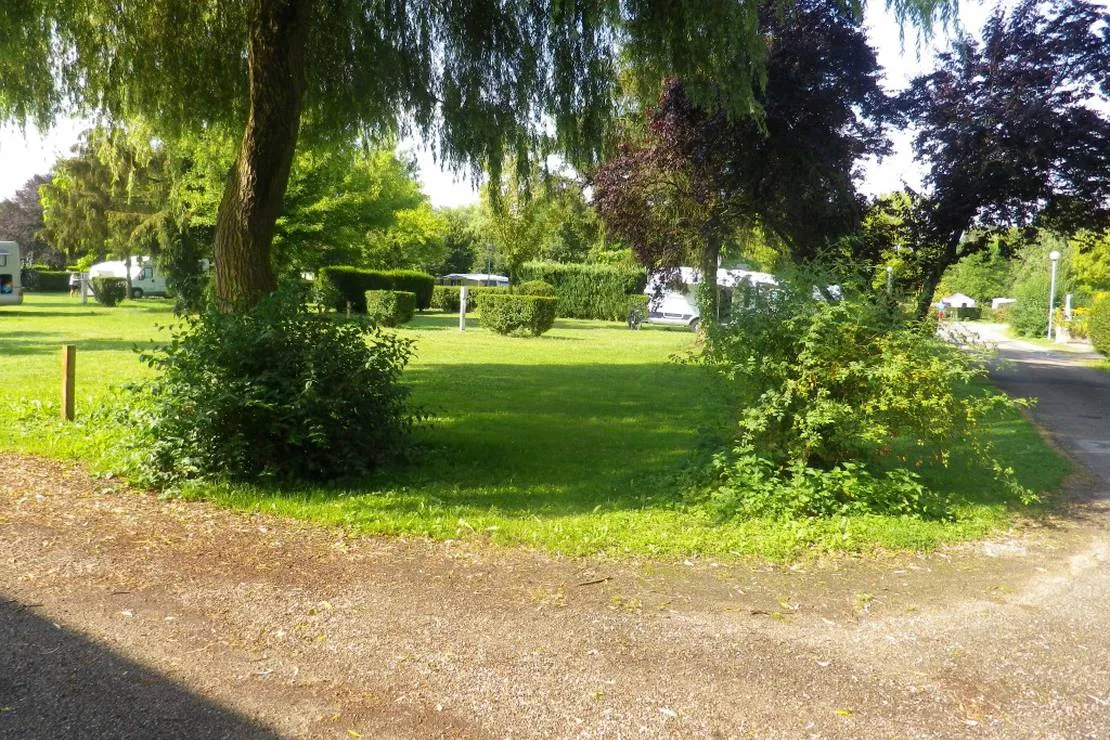 camping-les-dames-de-meuse-st-mihiel-3qeym