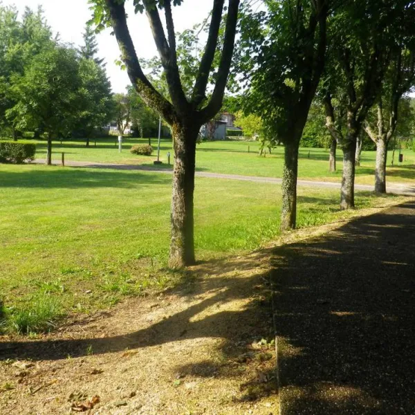 camping-les-dames-de-meuse-st-mihiel-oat20