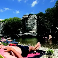 peyroche-ruoms-sampzon-ardegraveche-mhm9o