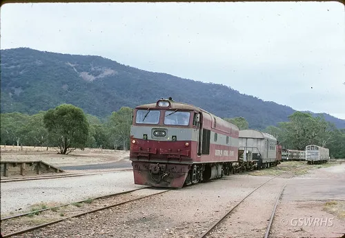 goyders-line-memorial-campground-fxth3