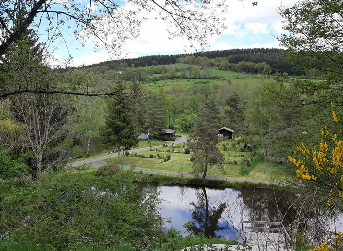 gites-bistro-le-paradou-saint-priest-la-prugne-p0hv9