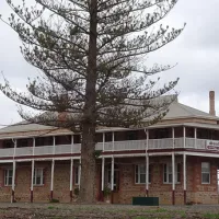 wallaroo-overnight-camping-area-campground-mount-palmer-mm8s5