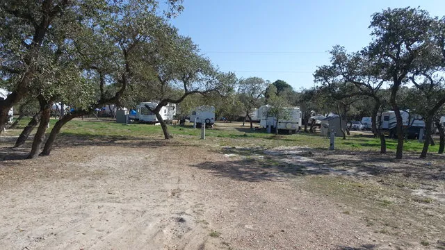 hidden-oaks-rv-resort-rockport-2irre