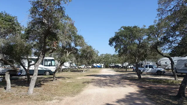 hidden-oaks-rv-resort-rockport-9hwcj