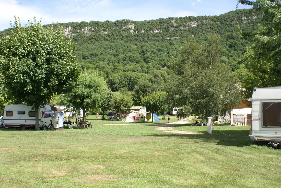 municipal-bel-air-st-pierre-de-curtille-0xain