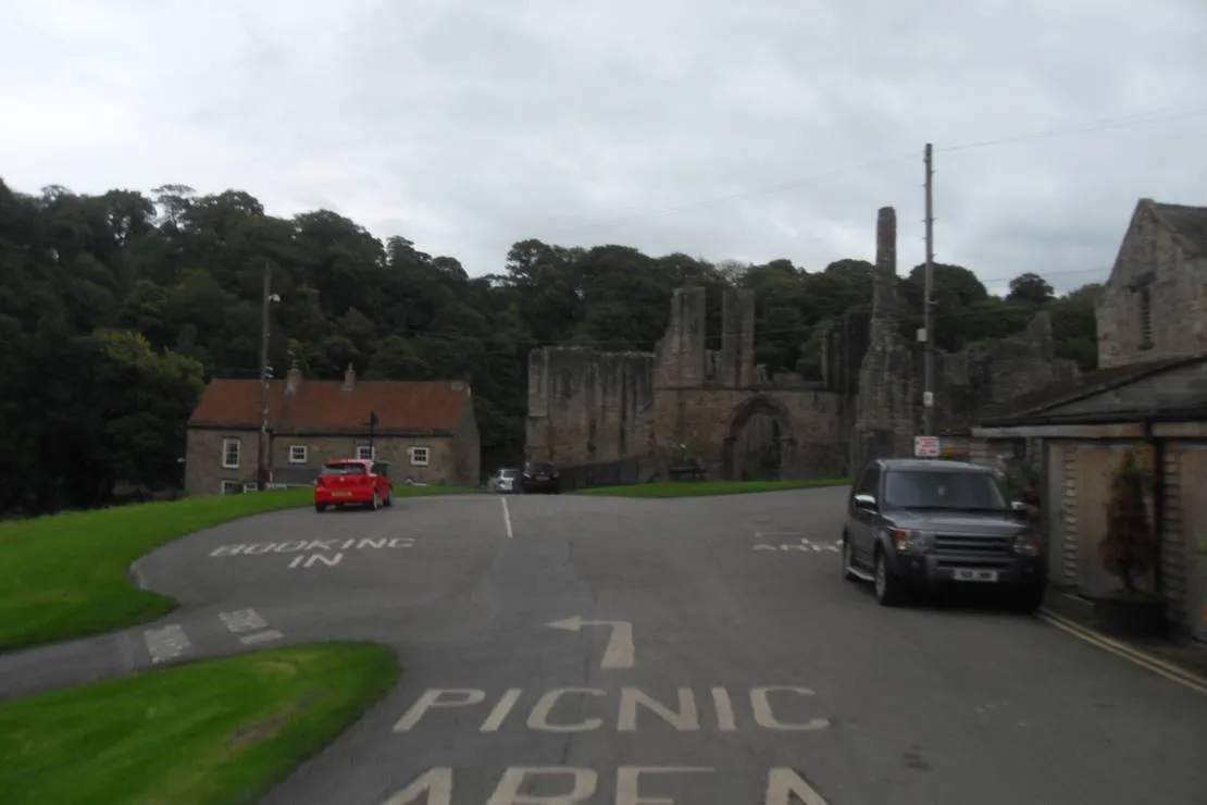 finchale-abbey-touring-park-durham-1hgsm