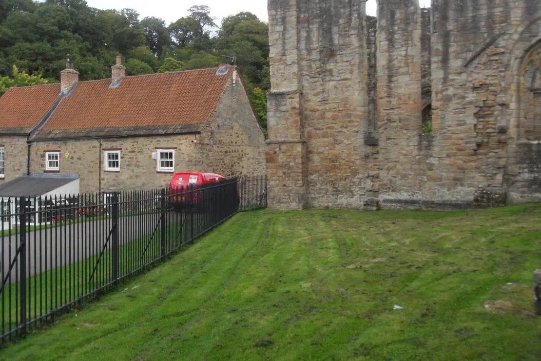finchale-abbey-touring-park-durham-hffg9