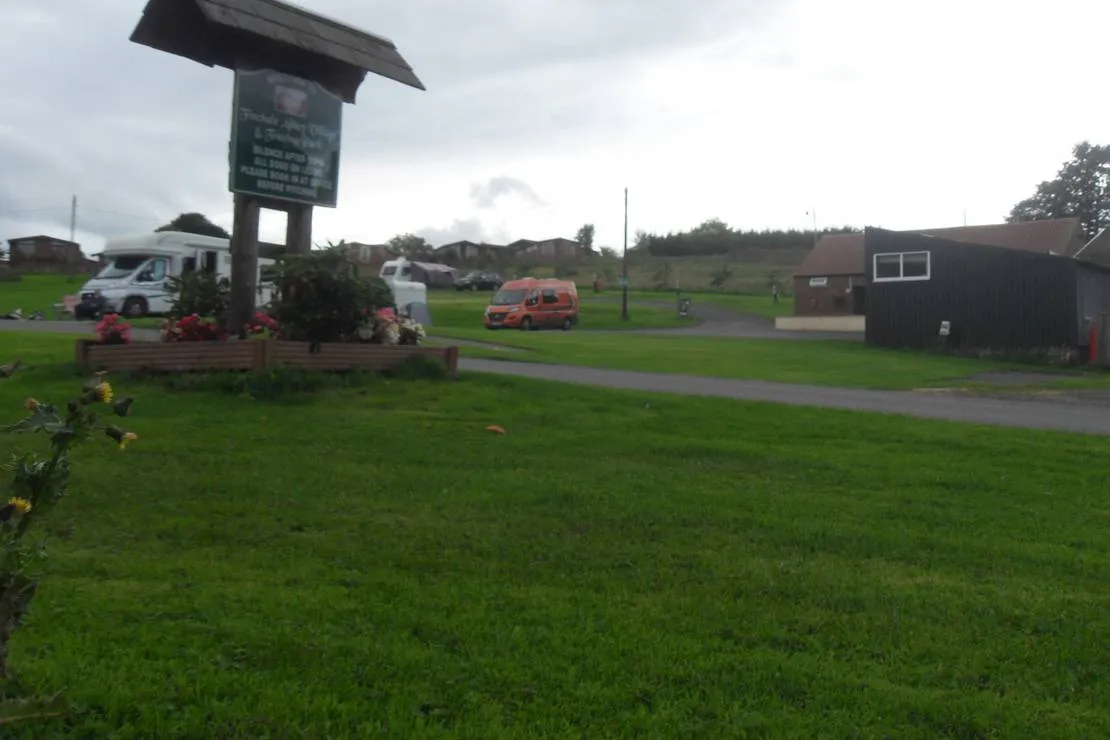 finchale-abbey-touring-park-durham-wknp4