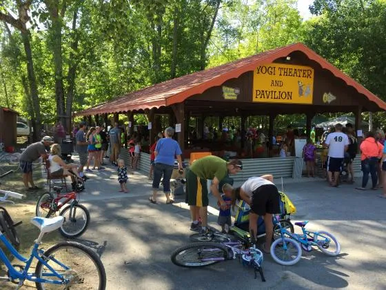 yogi-bears-jellystone-park-camp-resort-door-county-sturgeon-bay-zmjtb