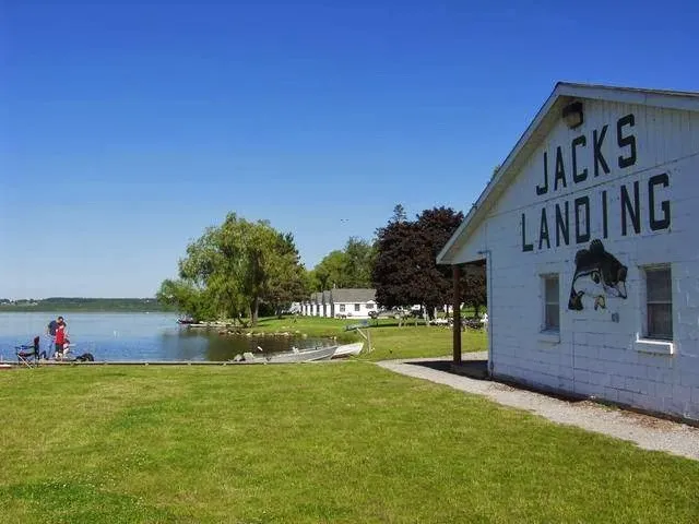 jacks-landing-resort-hillman-aw6ud