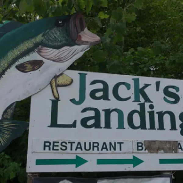 jacks-landing-resort-hillman-zpkza
