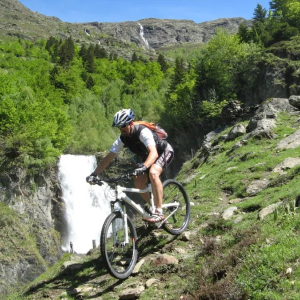 pradelongue-bagneres-de-luchon-01pu4