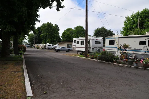 shamrock-village-rv-park-eugene-aaeqg