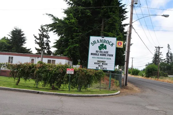 shamrock-village-rv-park-eugene-lsdfi