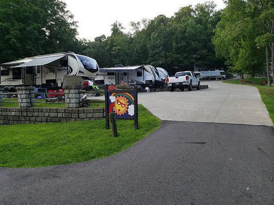 woods-tall-timber-lake-resort-new-philadelphia-oxzoi