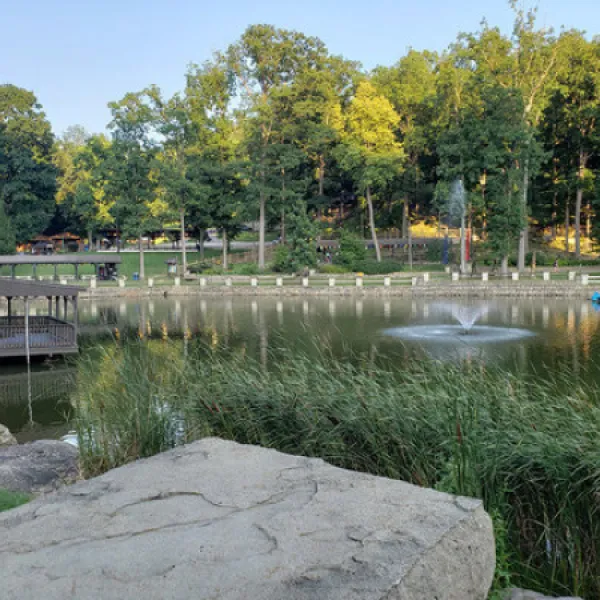 woods-tall-timber-lake-resort-new-philadelphia-qcve9