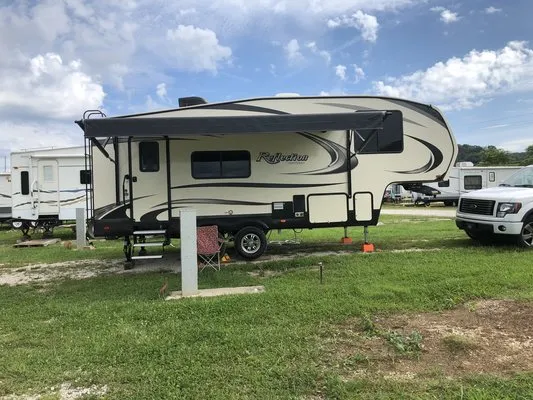robert-newlon-airpark-rv-park-huntington-it7fm