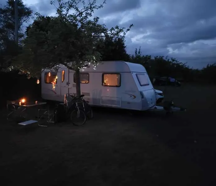 orchard-farm-luxury-glamping-and-campsite-glastonbury-lykl3