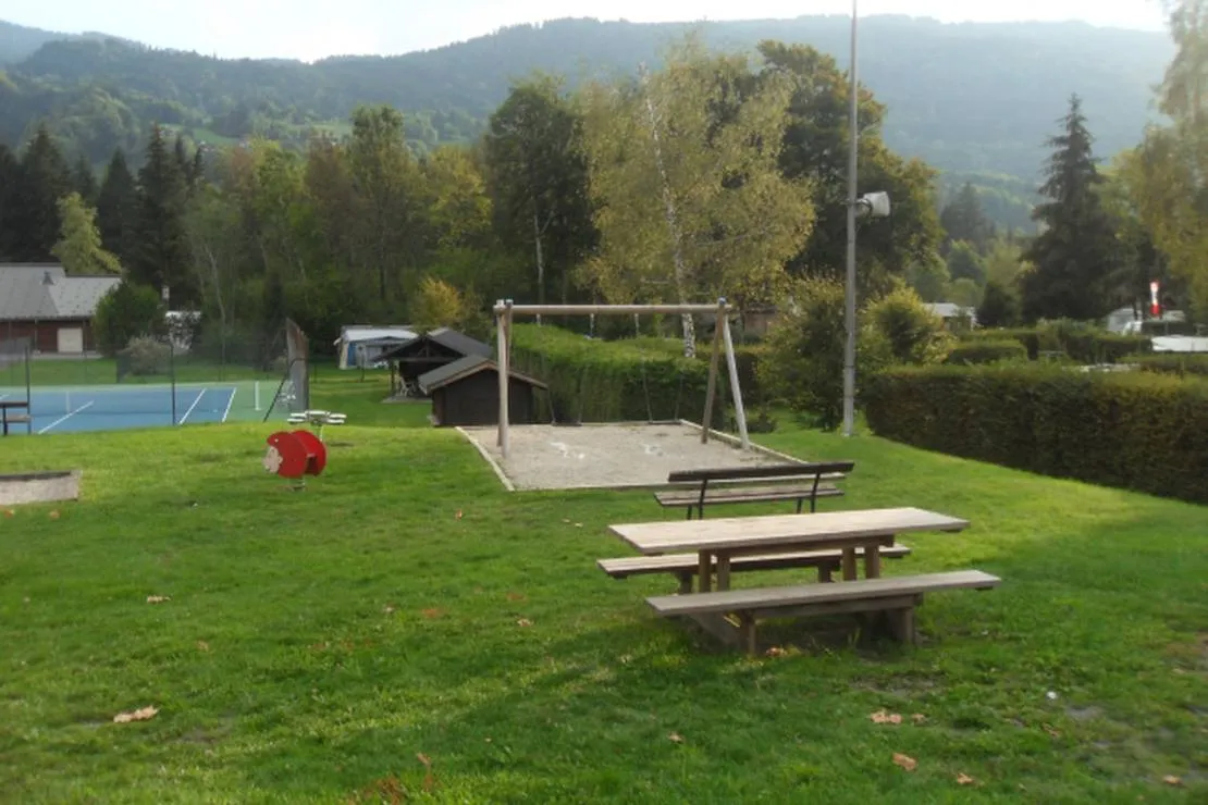 camping-municipal-lac-et-montagne-verchaix-638hy