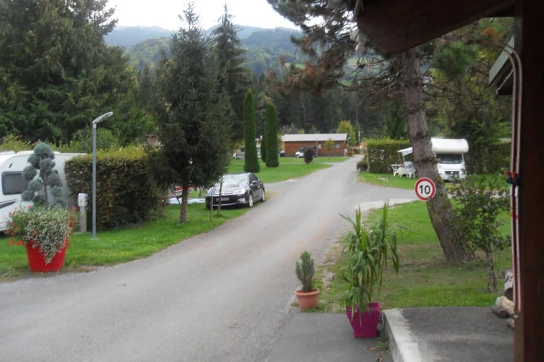 camping-municipal-lac-et-montagne-verchaix-aidid