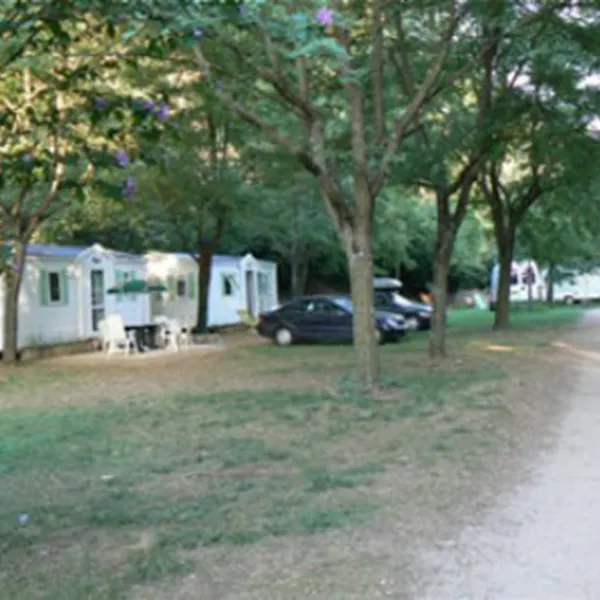 les-acacias-uzer-xai1b