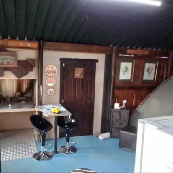 kleine-windpompie-glamping-barrydale-mlbwg